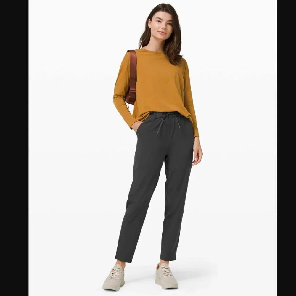 Lululemon Keep Moving Pant 7/8 High-Rise in Graphite Grey | Size 6